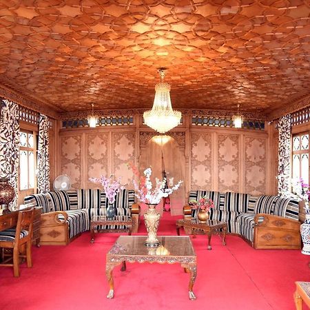 Hotel Yadgaar Houseboats Srīnagar Esterno foto